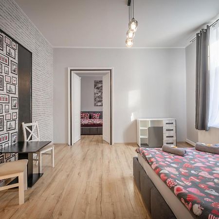 Queen Apartments Krakau Buitenkant foto