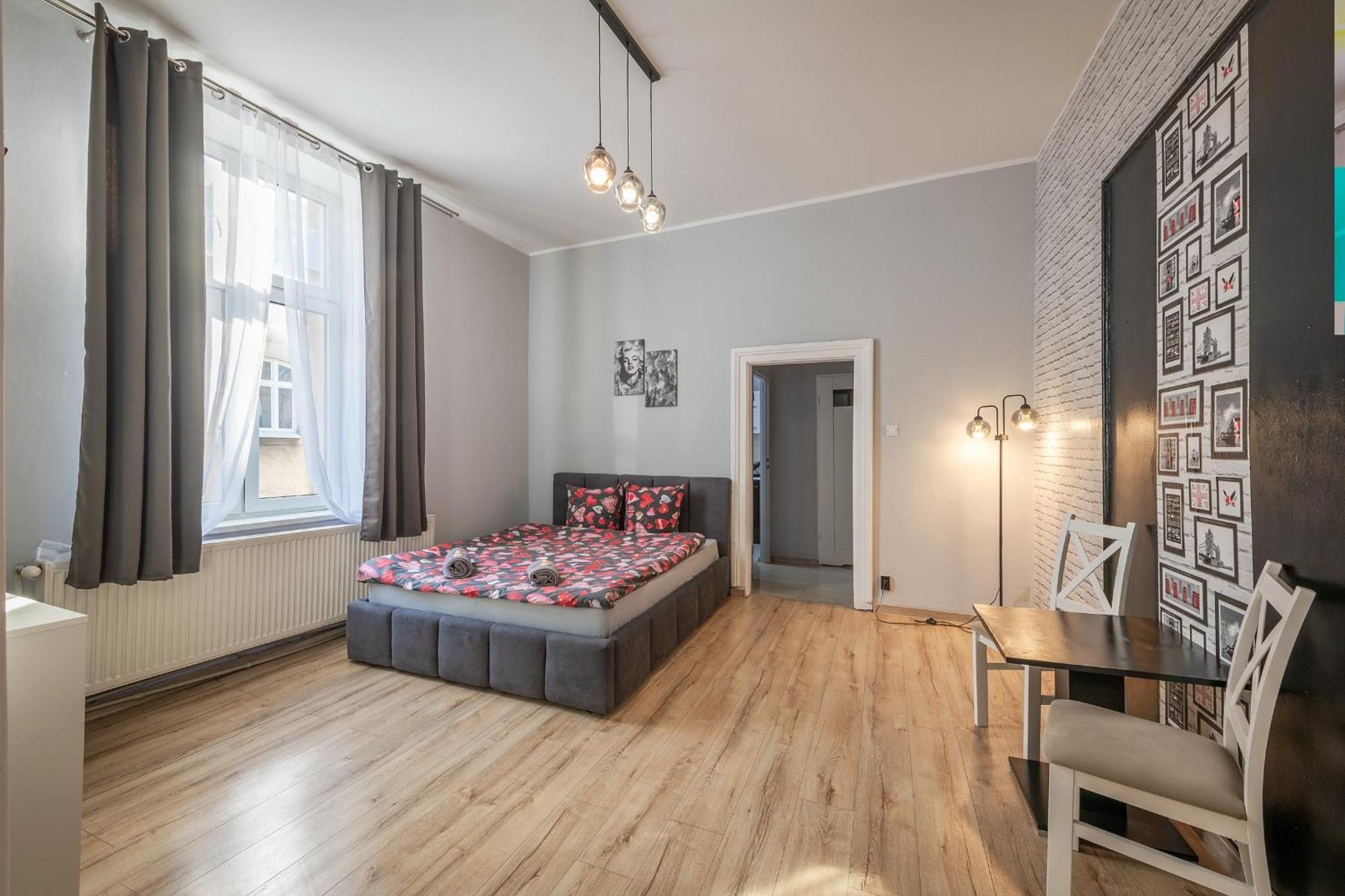 Queen Apartments Krakau Buitenkant foto