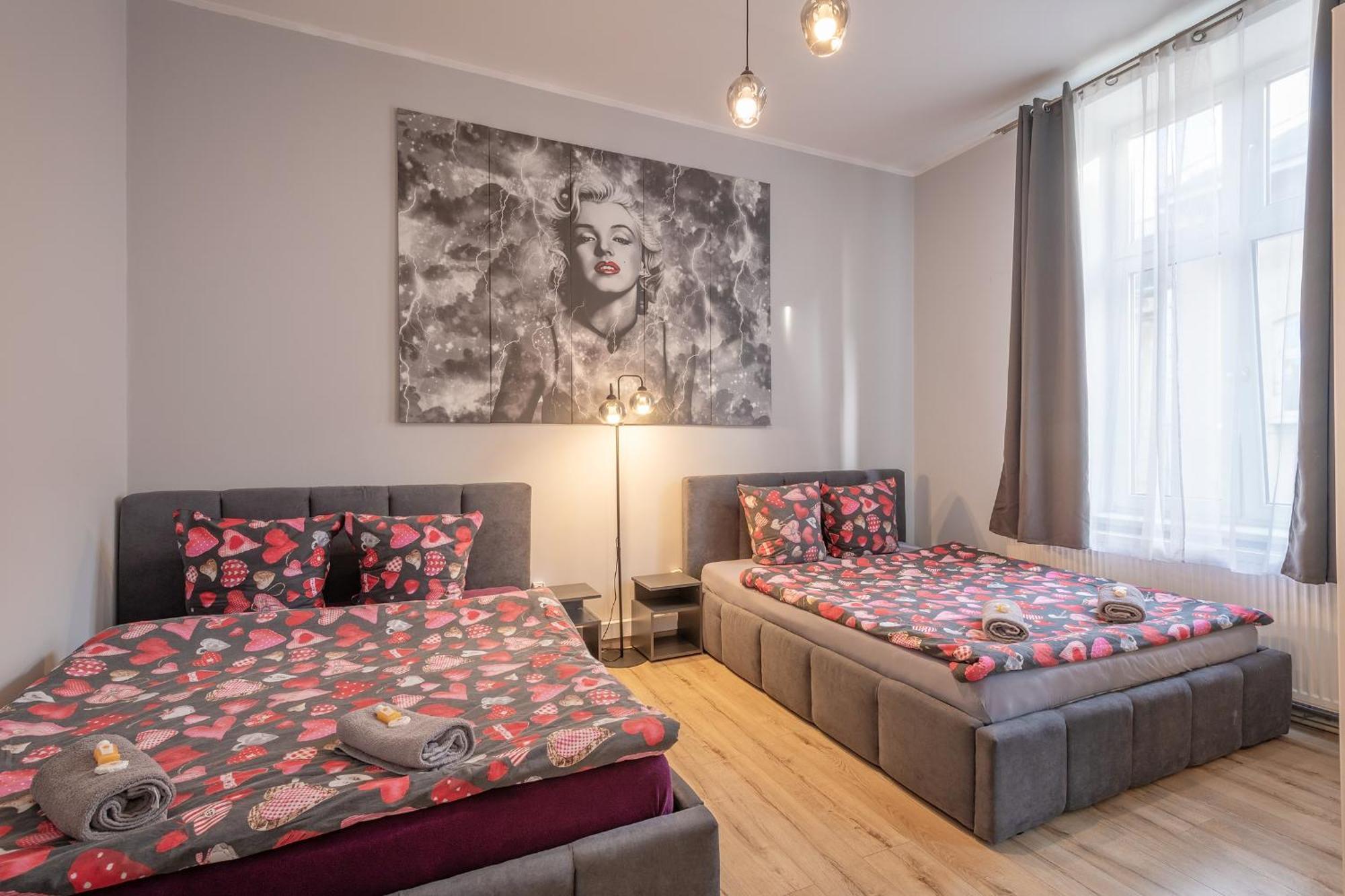 Queen Apartments Krakau Buitenkant foto