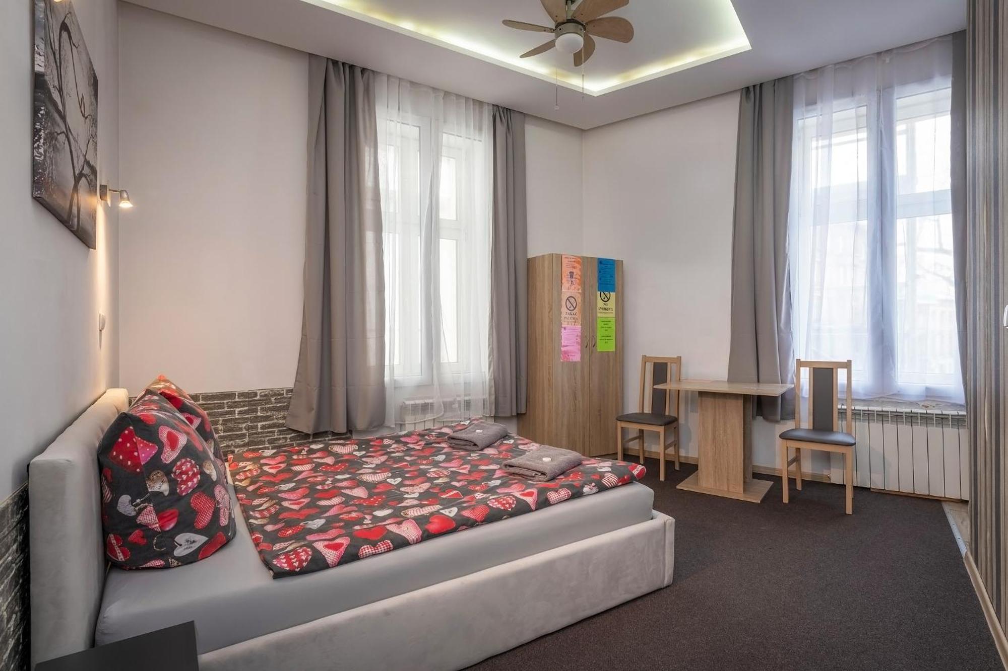 Queen Apartments Krakau Buitenkant foto